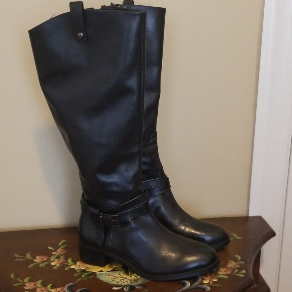 Tall leather boots
